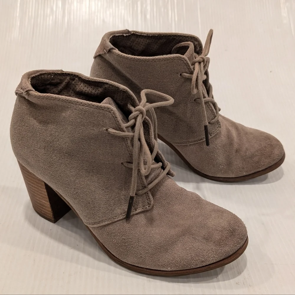 TOMS Lunata women's tan suede block heel lace-up oxford ankle booties size 8